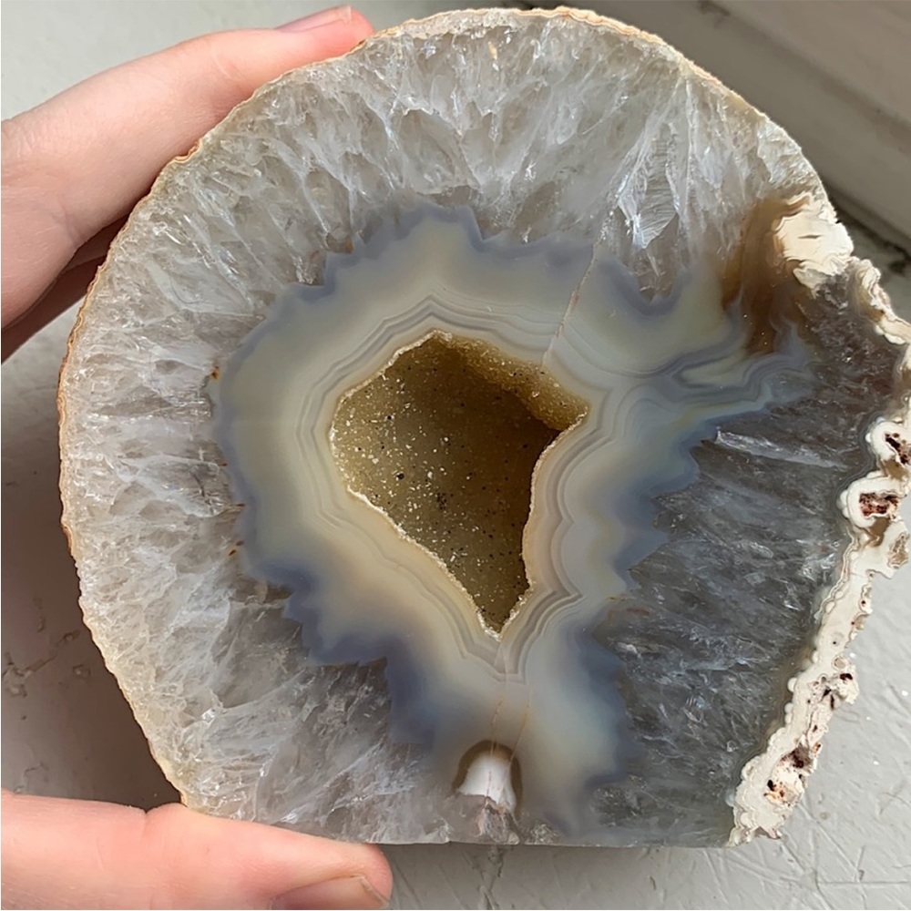 Raw/natural agate